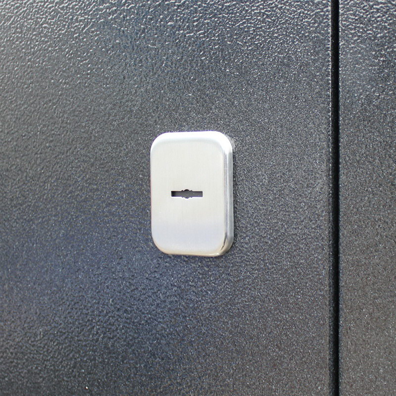 Входная дверь Спартак Б с зеркалом