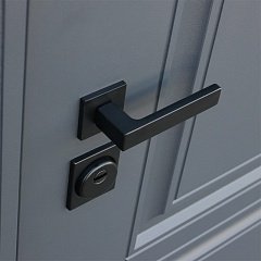 Входная дверь Гермес с зеркалом