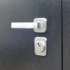 Входная дверь Спартак Б с зеркалом